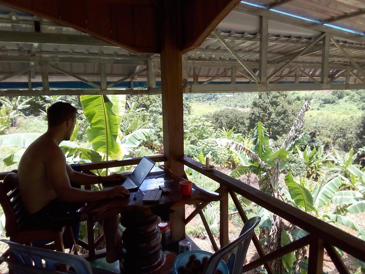 Mr Pov Home Stay Banlung Zewnętrze zdjęcie